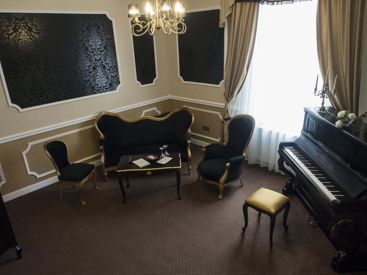 Maison Elysee Sibiu Eksteriør bilde