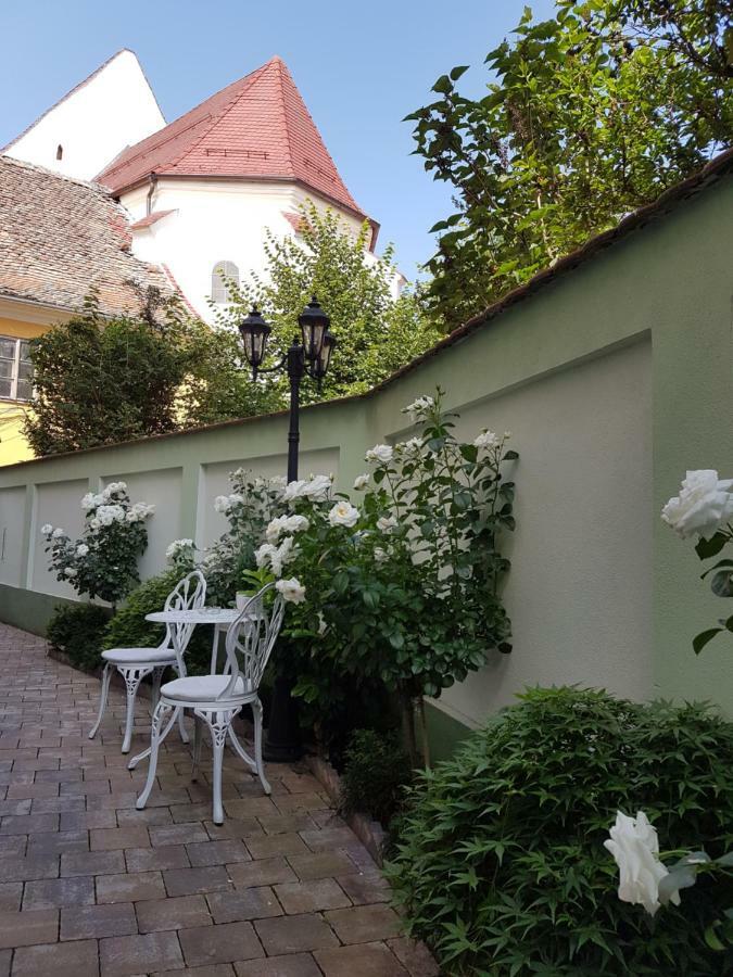 Maison Elysee Sibiu Eksteriør bilde